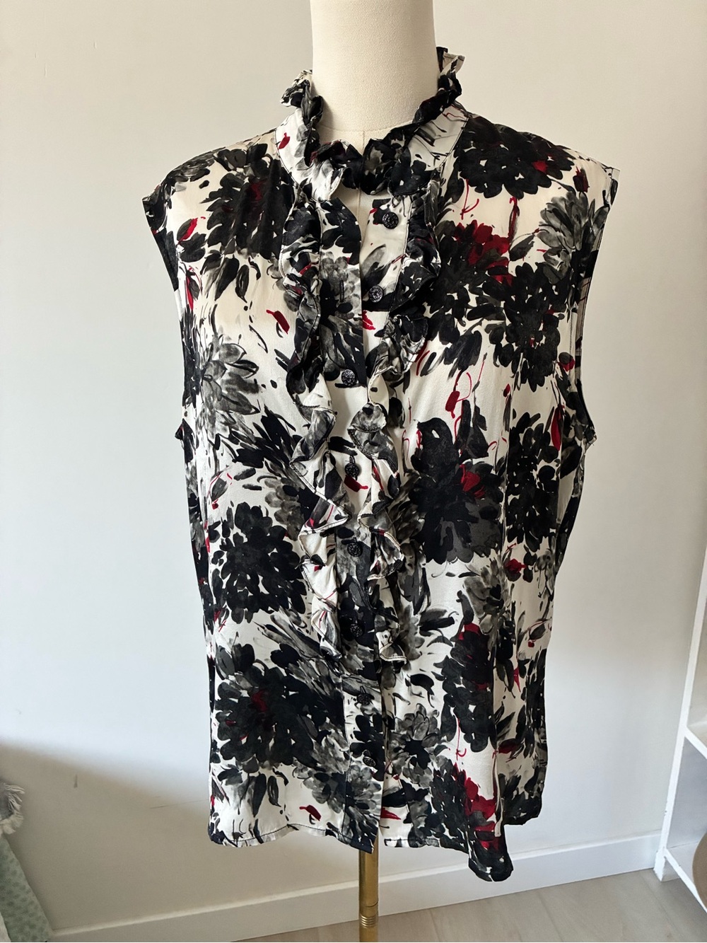 St. John Evening Silk Sleeveless Ruffle Front High Neck Floral Button Up Blouse